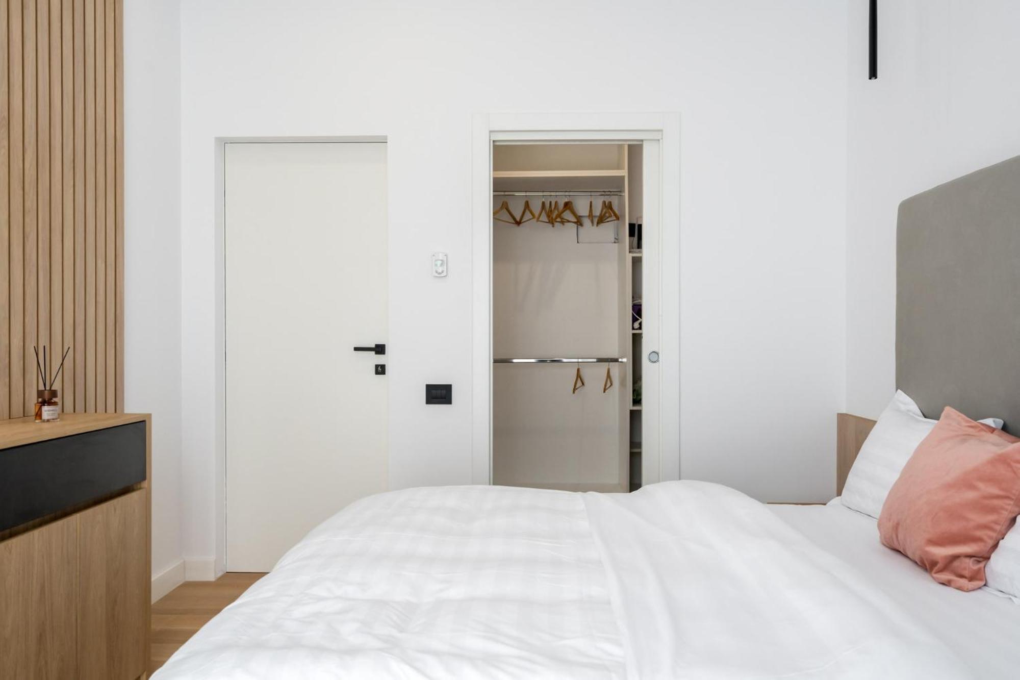 Eden - Elegant Retreat In Rosetti Luxury Apartment Bucharest Exterior photo